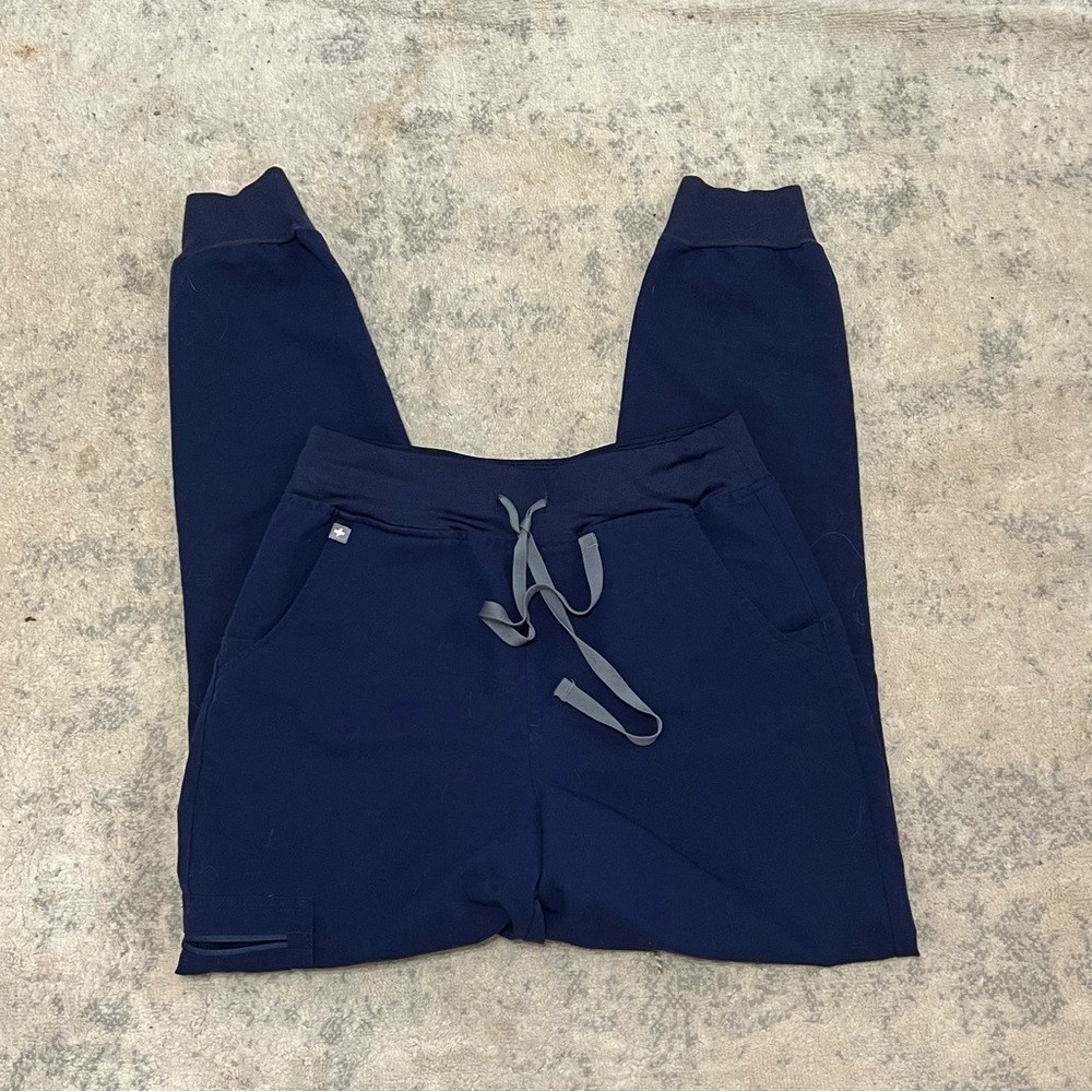 Women’s Small Figs Navy Jogger scrub pants